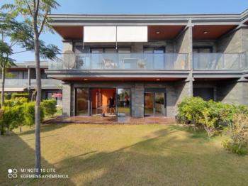 4 bedroom ground floor residence for sale in Kusadasi Marina